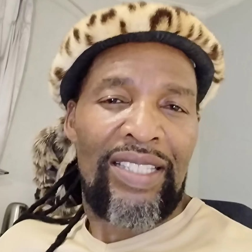 Ihhashi Elimhlophe biography